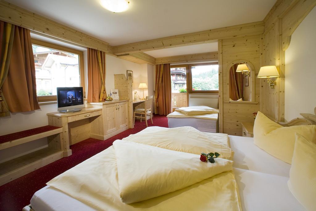 Alpenhotel Tirolerhof Герлос Экстерьер фото