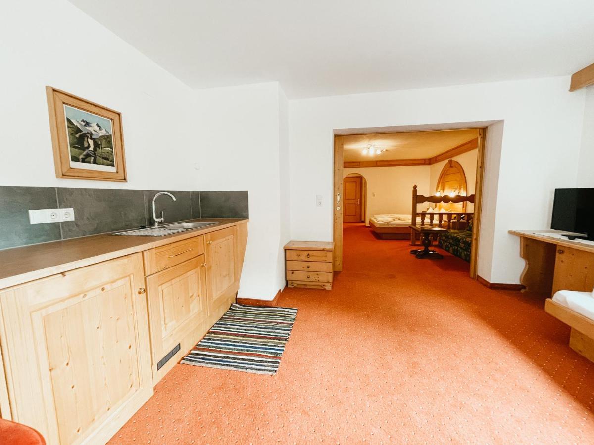 Alpenhotel Tirolerhof Герлос Экстерьер фото